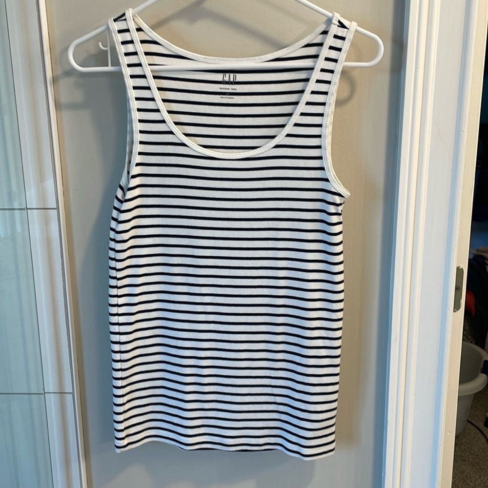 Gap - Modern tank